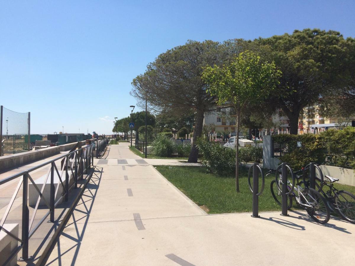 Villa Paola Bibione Bagian luar foto
